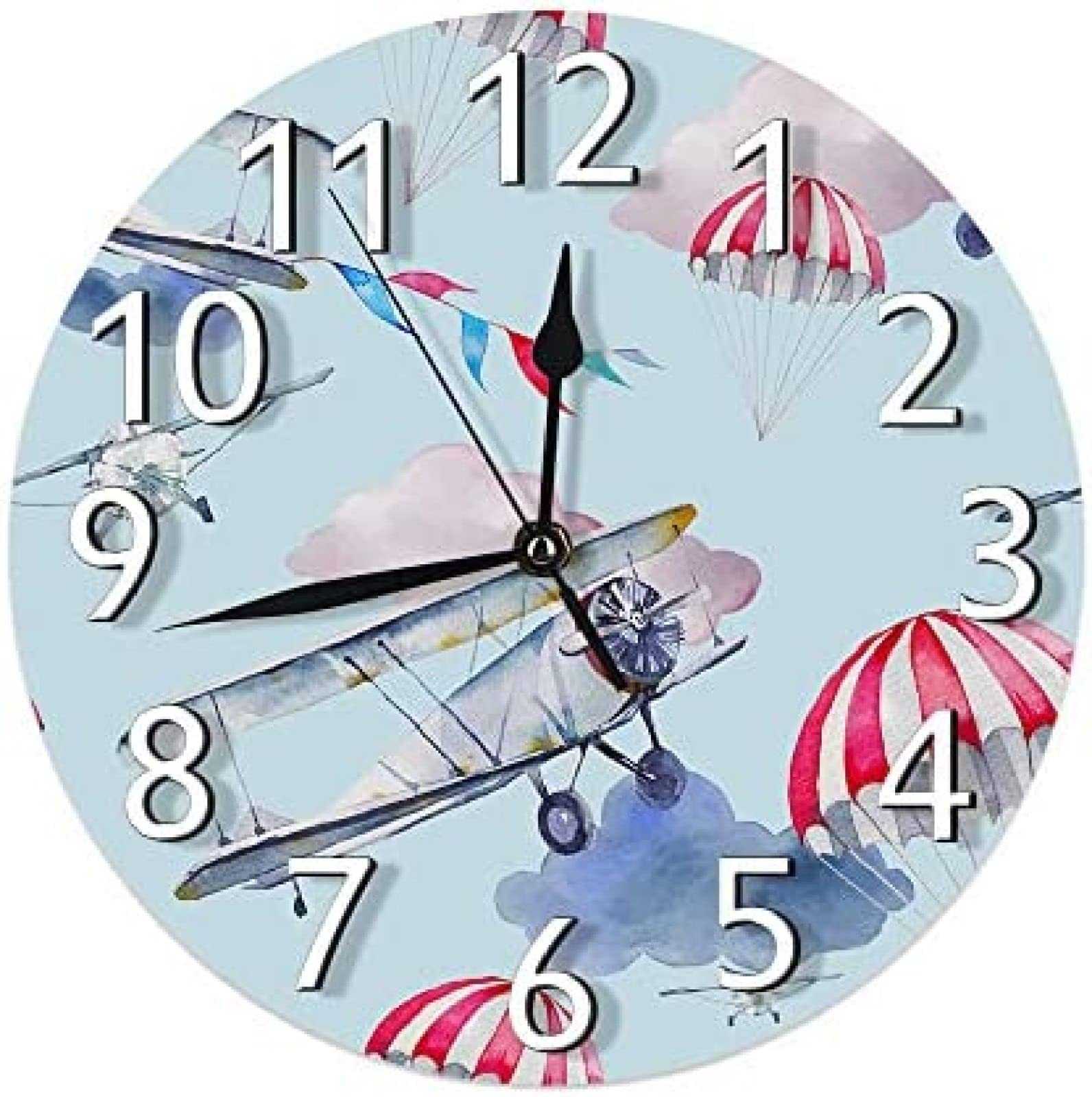 Amazon.co.jp: 漫画飛行機壁掛け時計非カチカチ、航空旗ガーランド雲